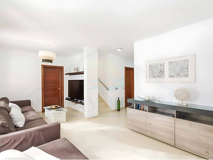 Image No.9-4 Bed Villa for sale