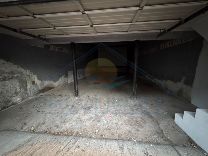 Image No.2-Commercial à vendre à Tias