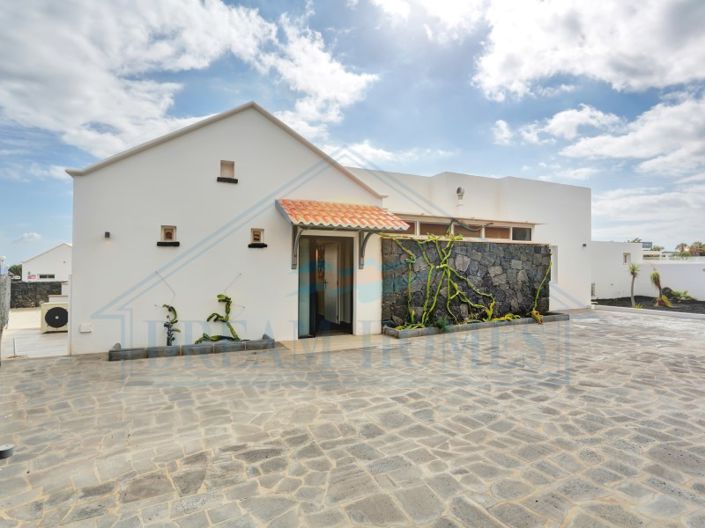 Image No.7-Villa de 5 chambres à vendre à Yaiza