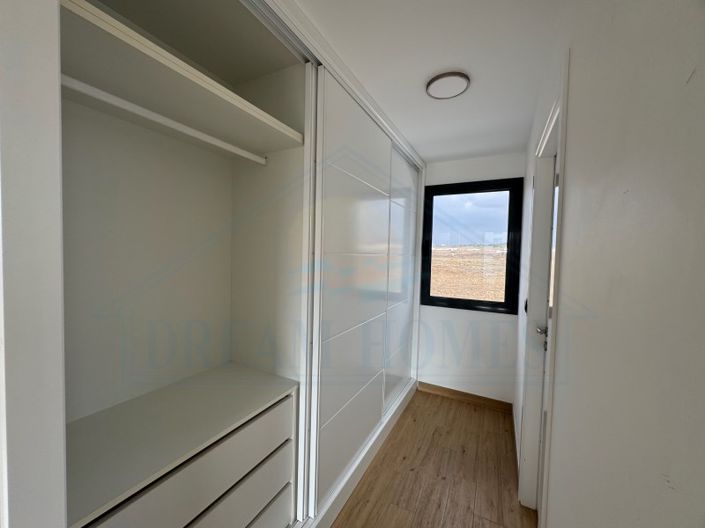 Image No.32-2 Bed Apartment for sale