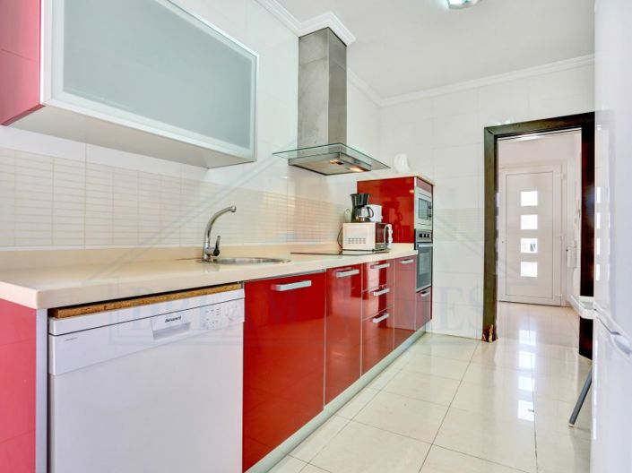 Image No.18-4 Bed Villa for sale