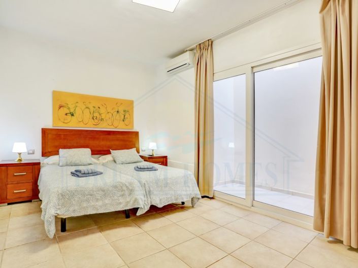 Image No.31-4 Bed Villa for sale