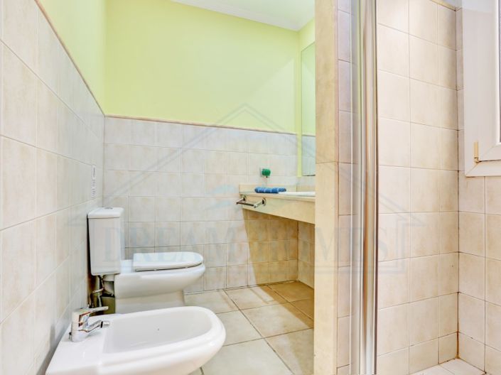 Image No.37-4 Bed Villa for sale