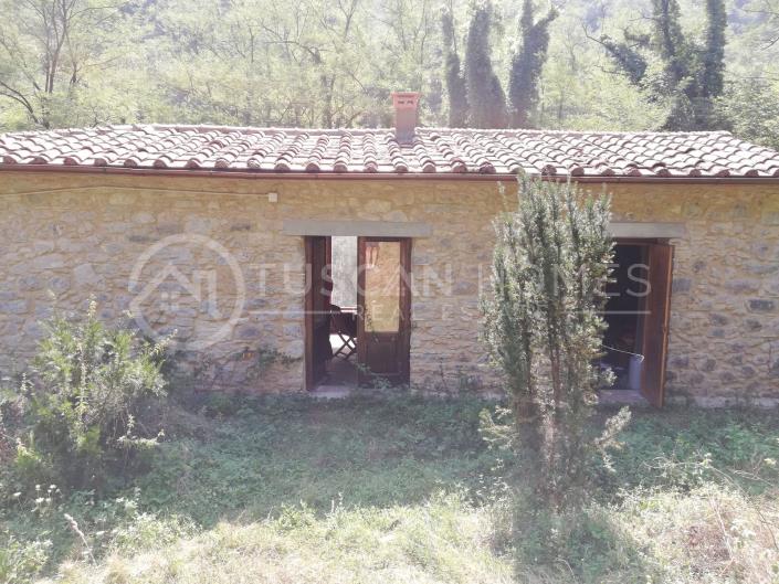 Image No.2-2 Bed Farmhouse for sale