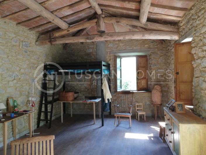 Image No.3-2 Bed Farmhouse for sale