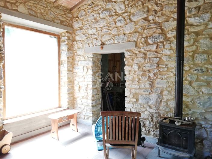 Image No.6-2 Bed Farmhouse for sale