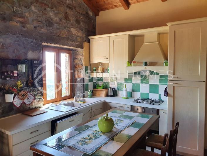 Image No.6-2 Bed Townhouse for sale