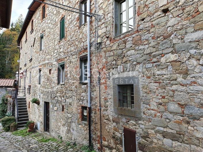 Image No.12-Maison de ville de 5 chambres à vendre à Pescaglia