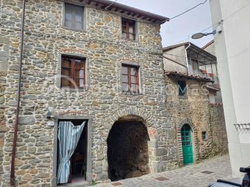 1 - Bagni di Lucca, Maison de ville