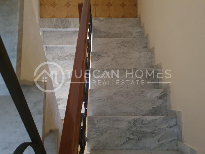 Image No.5-4 Bed House for sale