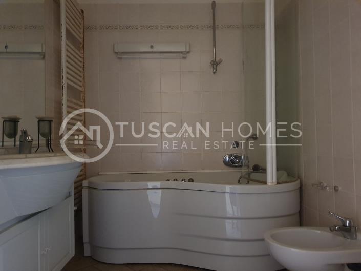 Image No.6-Appartement de 1 chambre à vendre à Castelnuovo di Garfagnana