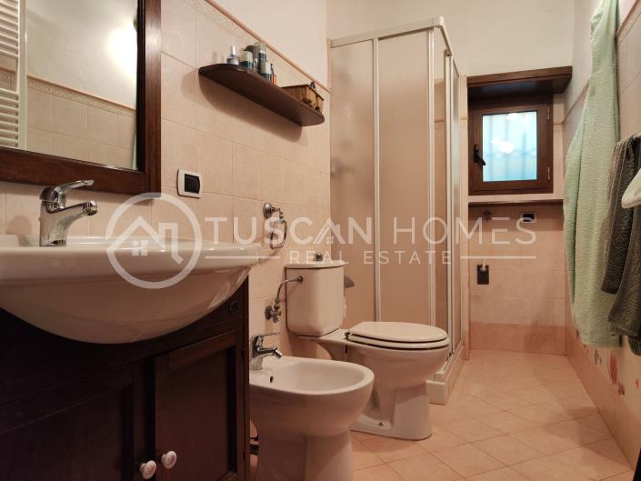 Image No.8-3 Bed Townhouse for sale