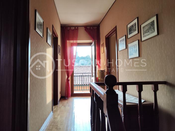 Image No.10-3 Bed Townhouse for sale