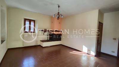 1 - Barga, Apartment