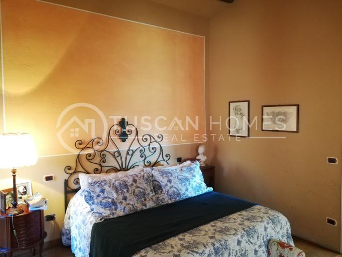 Image No.9-4 Bed Farmhouse for sale