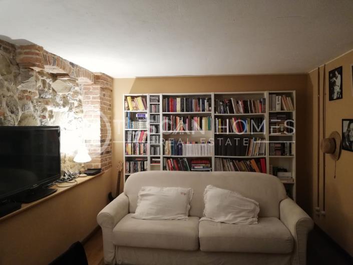 Image No.15-4 Bed Farmhouse for sale