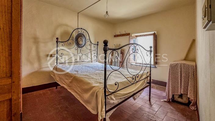 Image No.5-4 Bed Townhouse for sale