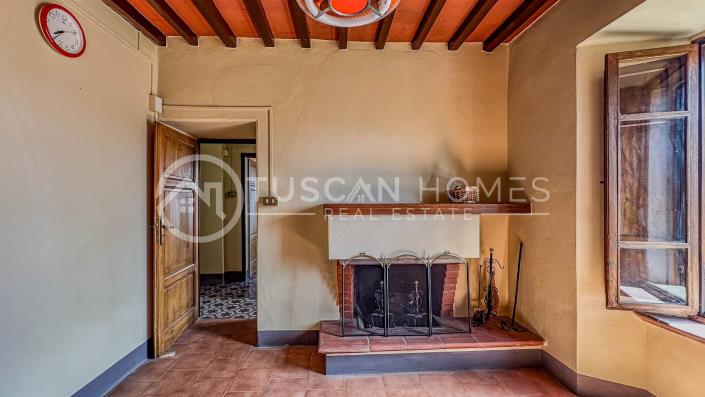 Image No.19-4 Bed Townhouse for sale