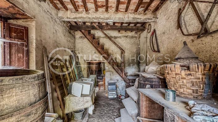 Image No.30-4 Bed Townhouse for sale