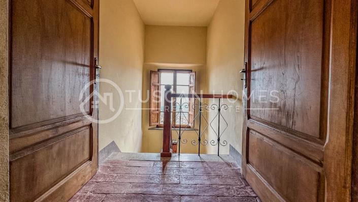 Image No.32-4 Bed Townhouse for sale