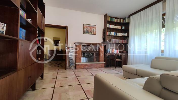 Image No.12-4 Bed Villa for sale