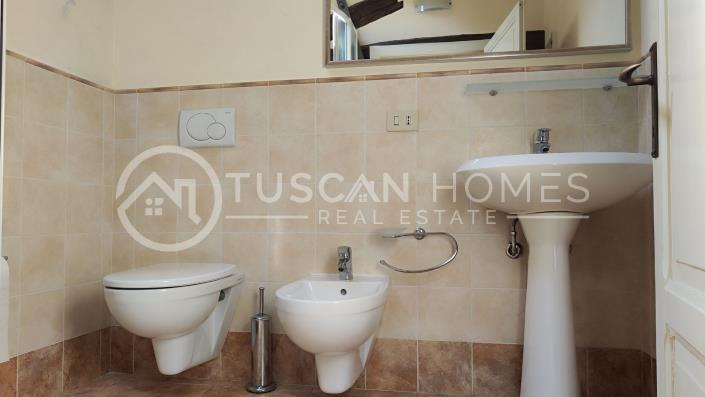 Image No.31-9 Bed Hotel for sale