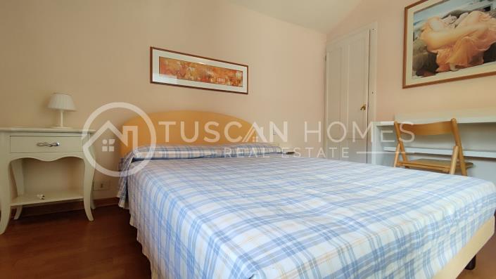 Image No.60-9 Bed Hotel for sale