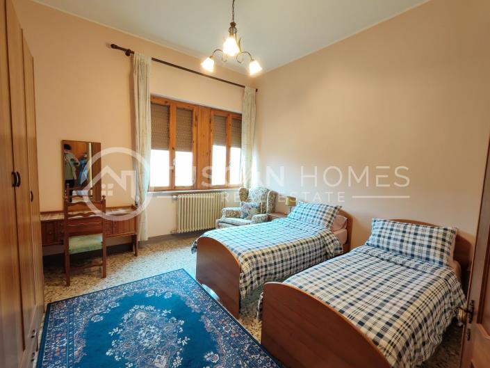 Image No.2-3 Bed Semi-Detached for sale