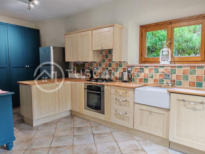 Image No.2-Maison / Villa de 3 chambres à vendre à Gallicano