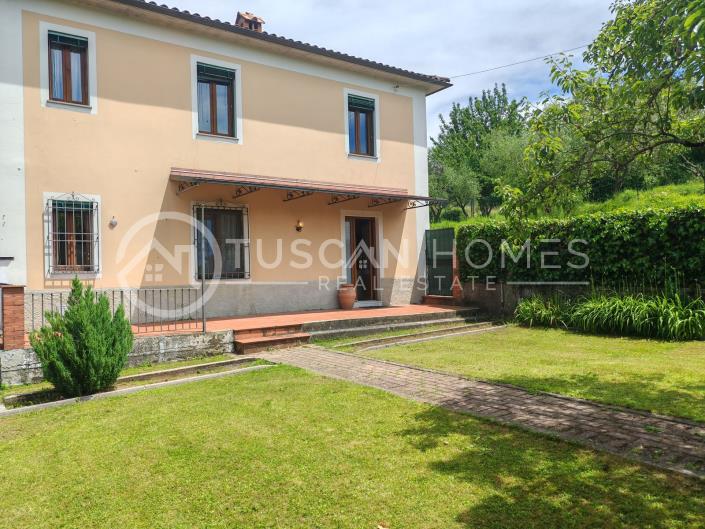 Image No.1-2 Bed Villa / Detached for sale