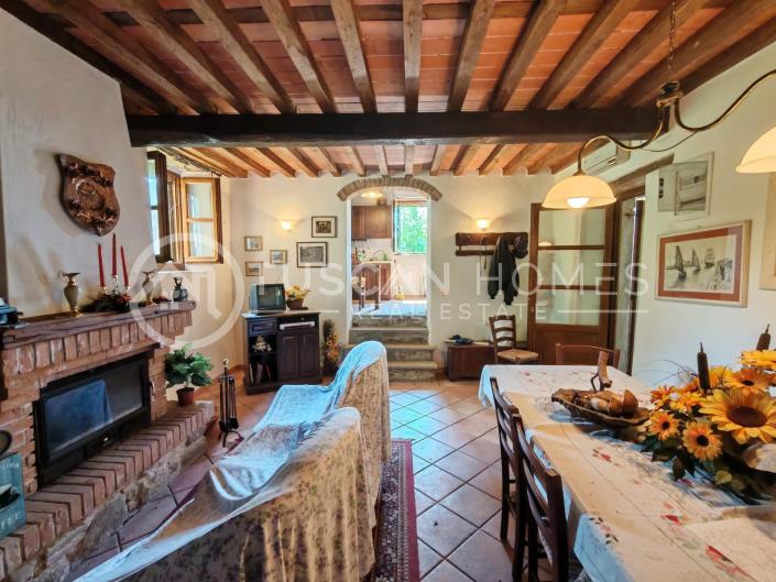 Image No.4-2 Bed Farmhouse for sale