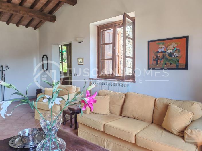 Image No.4-4 Bed Farmhouse for sale