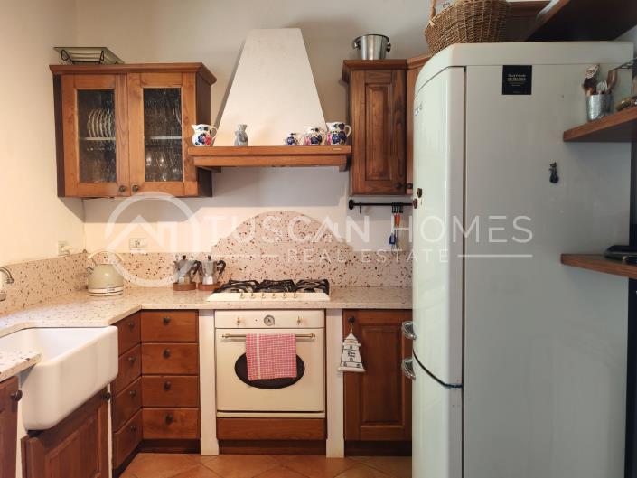 Image No.8-4 Bed Farmhouse for sale