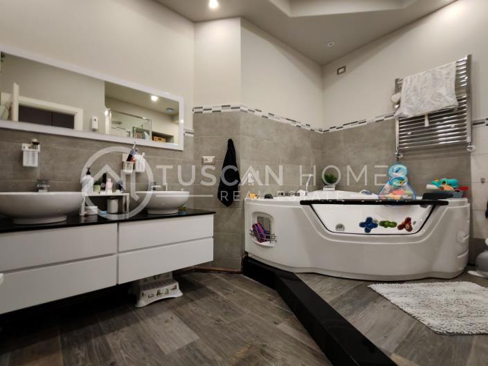 Image No.5-Appartement de 3 chambres à vendre à Gallicano