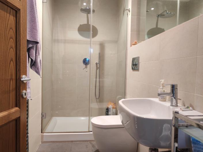 Image No.19-3 Bed Villa for sale