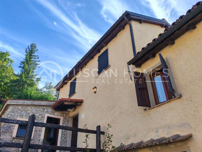 Image No.6-6 Bed Farmhouse for sale