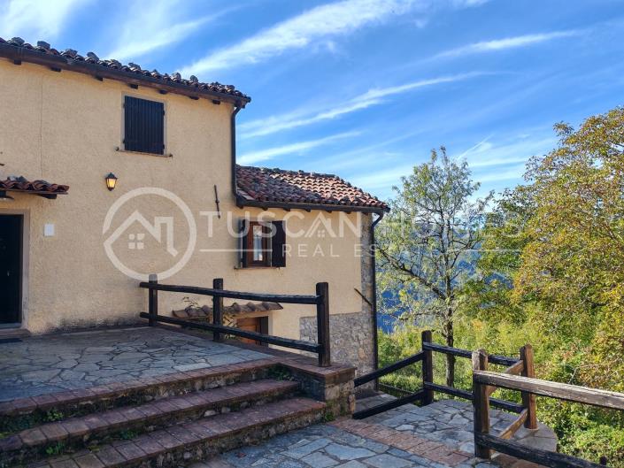 Image No.12-6 Bed Farmhouse for sale