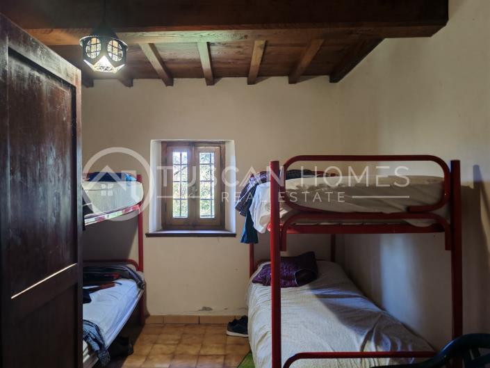 Image No.7-6 Bed Farmhouse for sale