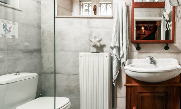 Image No.18-2 Bed Country House for sale