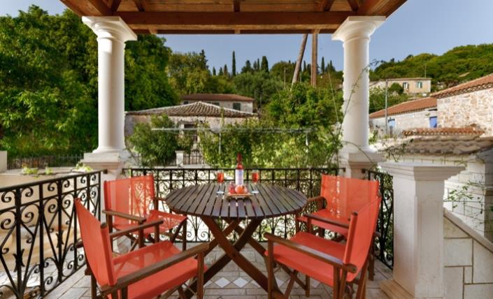 Image No.2-2 Bed Country House for sale