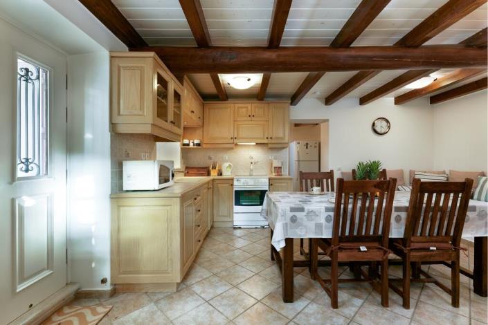 Image No.13-2 Bed Country House for sale