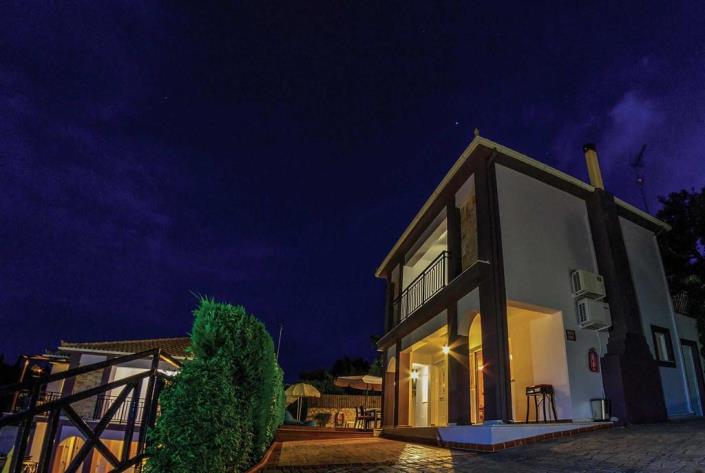 Image No.2-2 Bed House/Villa for sale