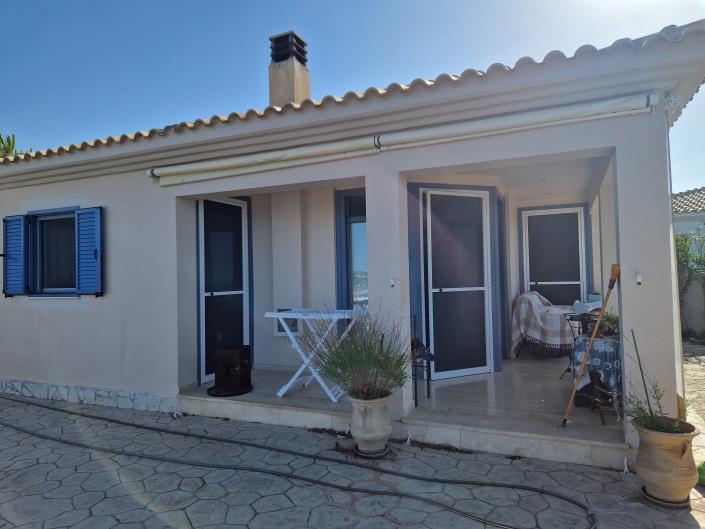 Image No.1-1 Bed Villa for sale