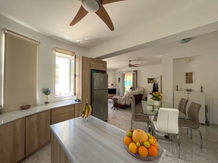 Image No.27-3 Bed House for sale