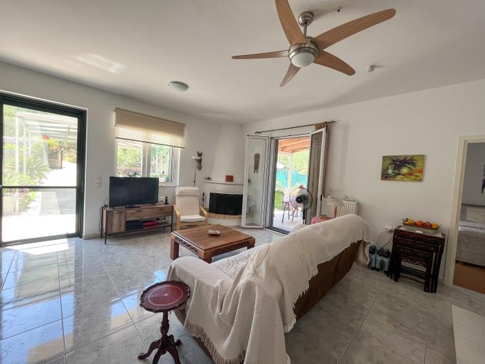 Image No.28-3 Bed House for sale