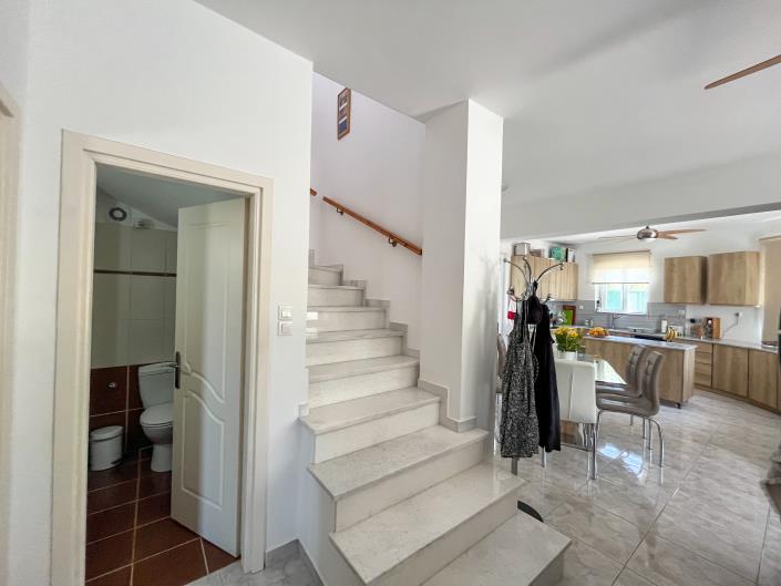 Image No.38-3 Bed House for sale