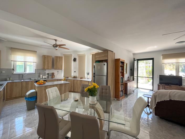 Image No.29-3 Bed House for sale