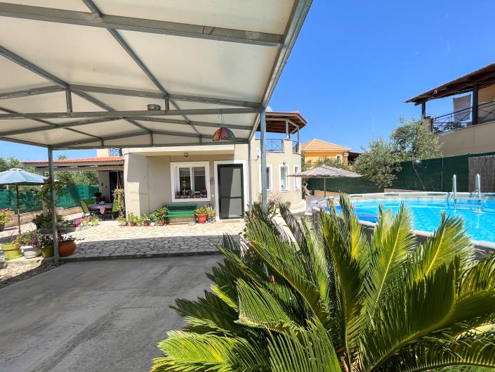 Image No.11-3 Bed House for sale