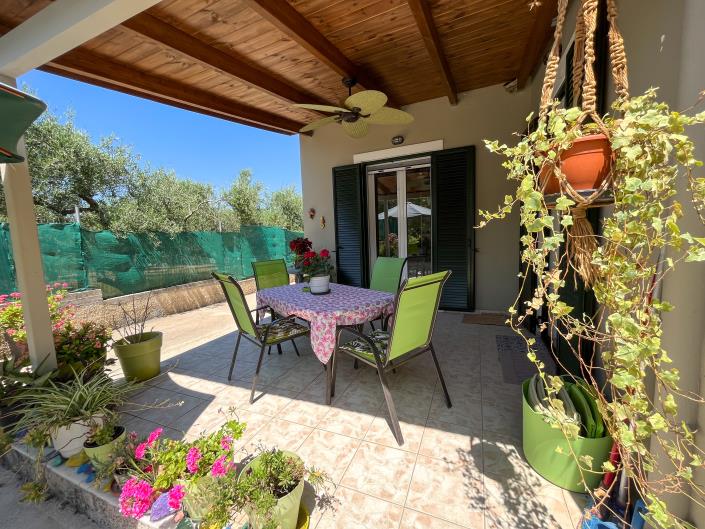 Image No.15-3 Bed House for sale