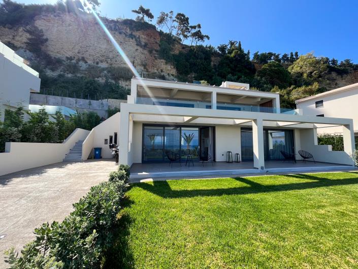 Image No.4-4 Bed Villa for sale